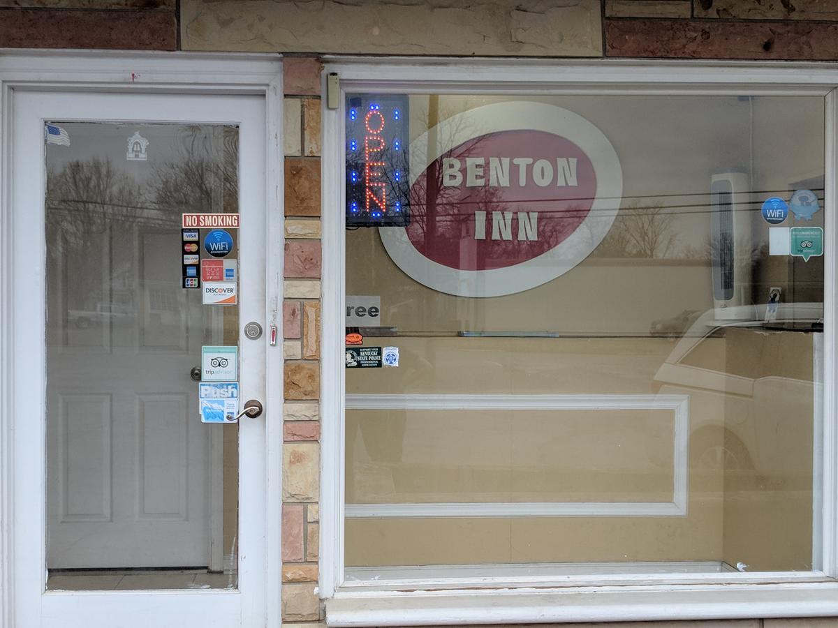Benton Inn Exterior foto
